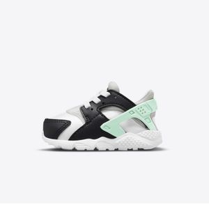 NEW Nike huarache Walker size 9. White sea foam  black